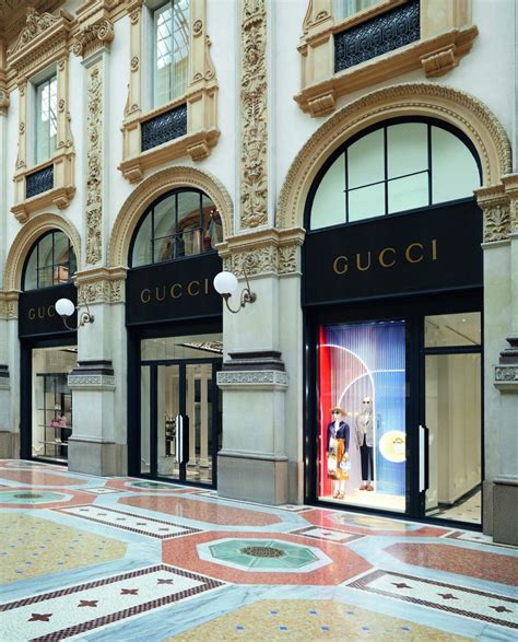 negozio che vende gucci vco|negozi gucci oggi.